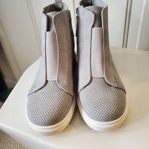 New Madden Girl Womens size 9M
